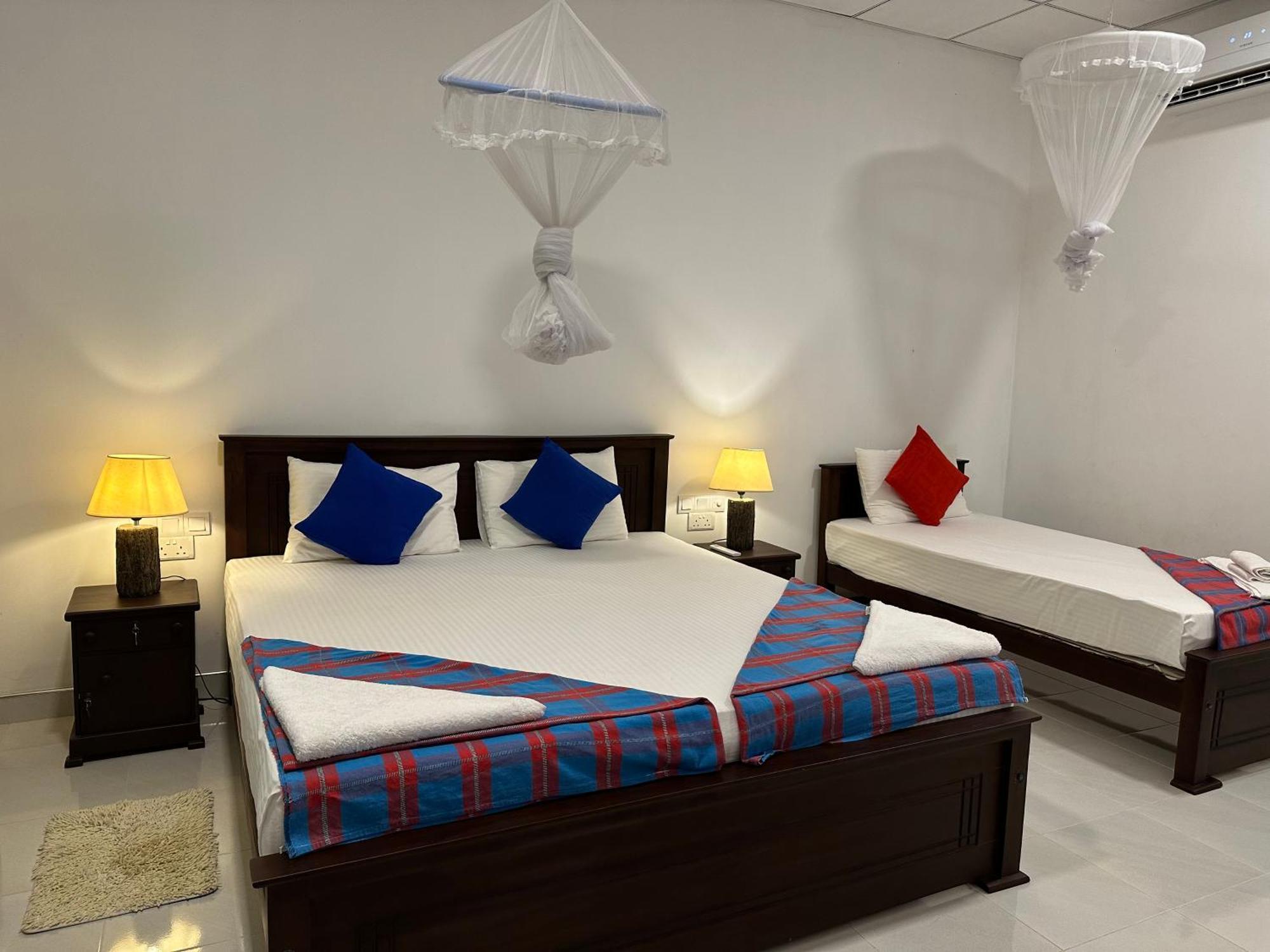 Sigiri Hibiscus Villa Сигирия Экстерьер фото