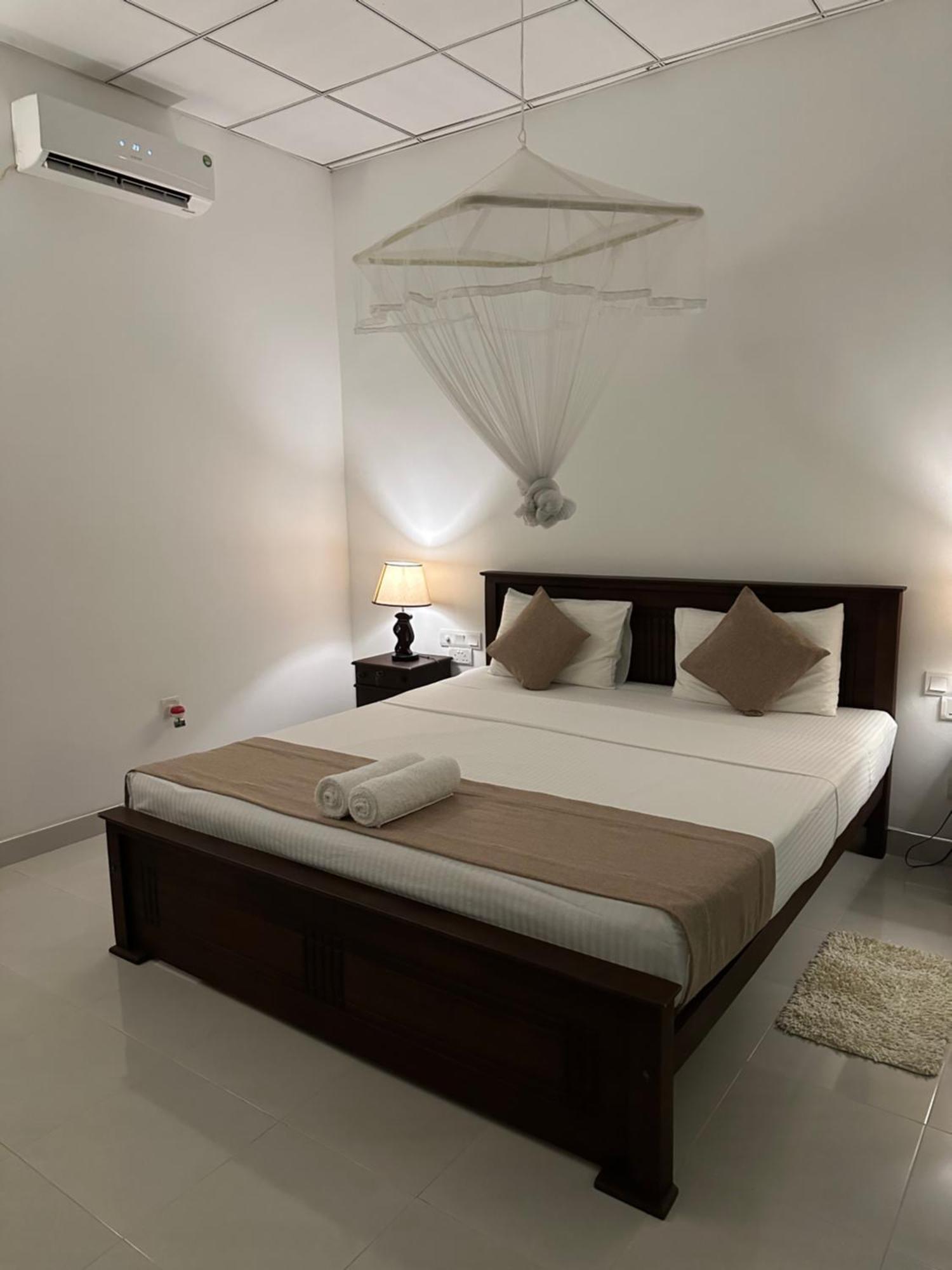 Sigiri Hibiscus Villa Сигирия Экстерьер фото