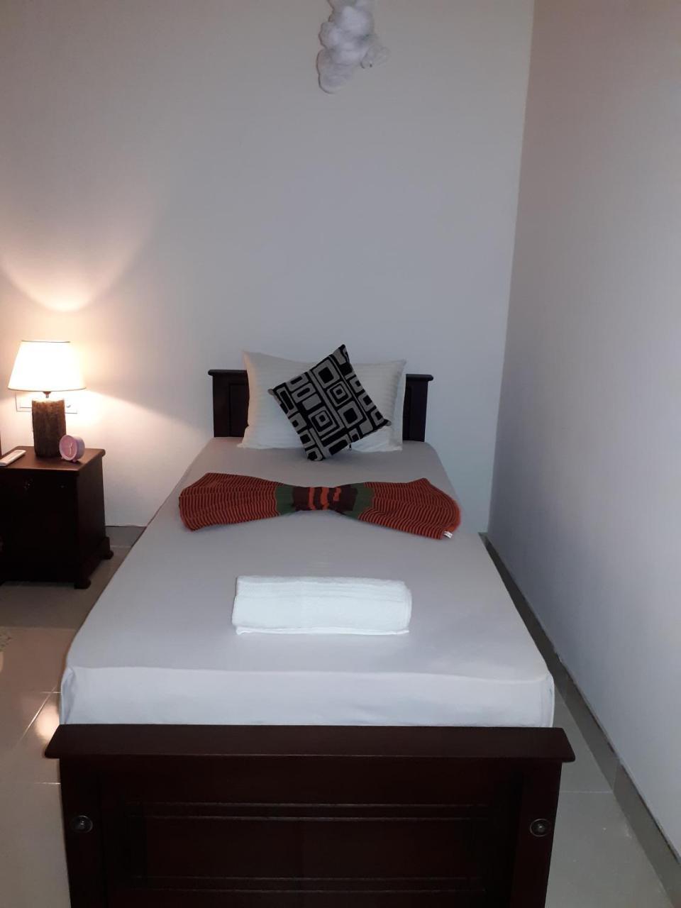 Sigiri Hibiscus Villa Сигирия Экстерьер фото
