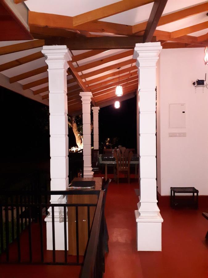 Sigiri Hibiscus Villa Сигирия Экстерьер фото