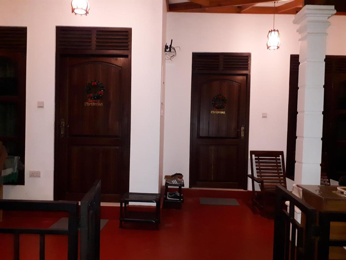 Sigiri Hibiscus Villa Сигирия Экстерьер фото